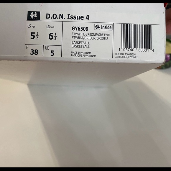 Don #4 size 5.5 black and white team colorway - Picture 3 of 6